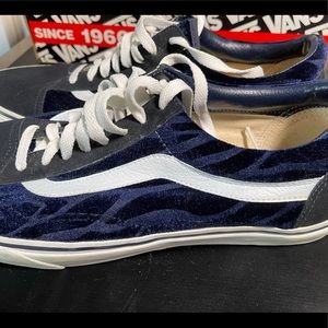 Vans LTD Navy Old Skool Crushed Velvet 13